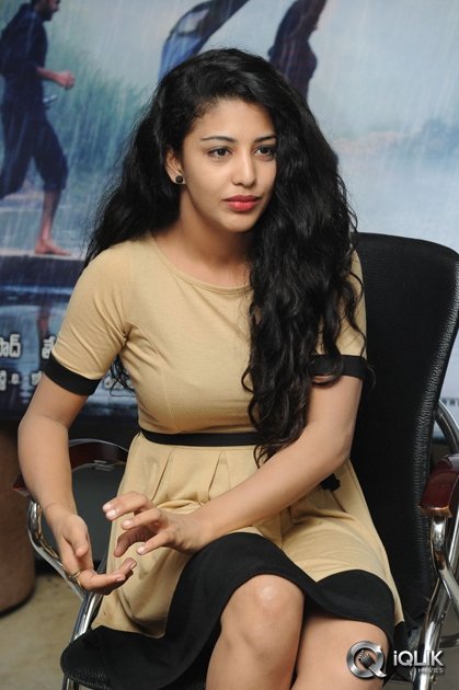 Daksha-Nagarkar-Interview-About-Hora-Hori